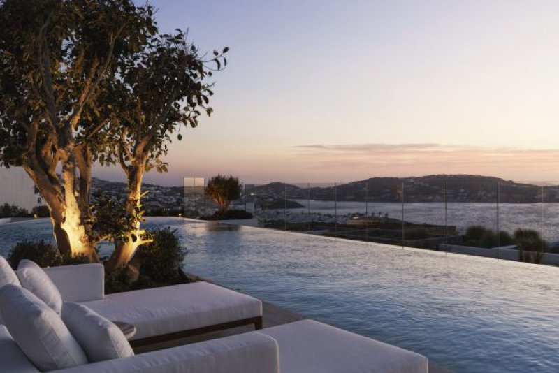 Deos Mykonos