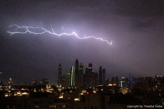 Blitze über Dubai - fast schon ein Highlight